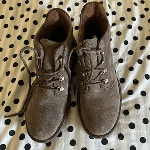 ECCO HI-CUT SHOES. SIZE 10.